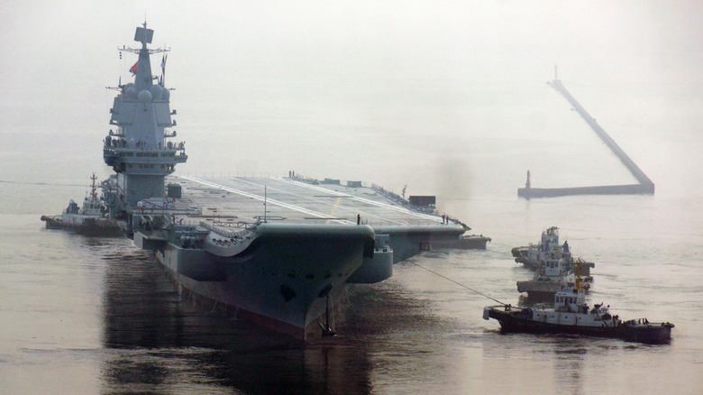  The Shandong leaving Liaoning 