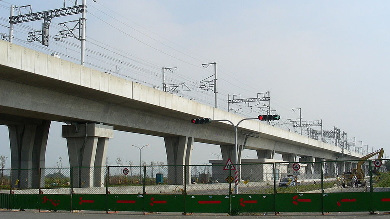 Changhua-Kaohsiung Viaduct per Wikipedia