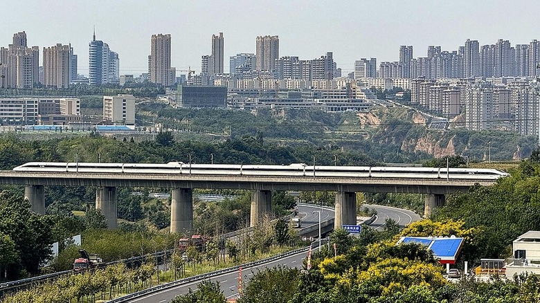 Section of Zhengzhou–Xi'an High-Speed Railway