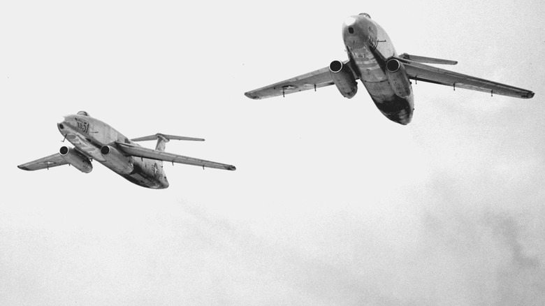 martin xb-51 trijet prototype flyover