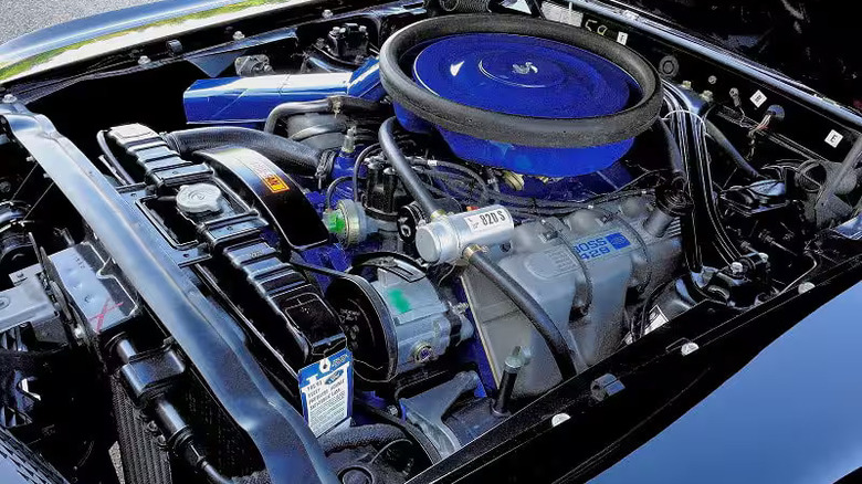 Restored 7.0-liter Ford 385 in engine bay