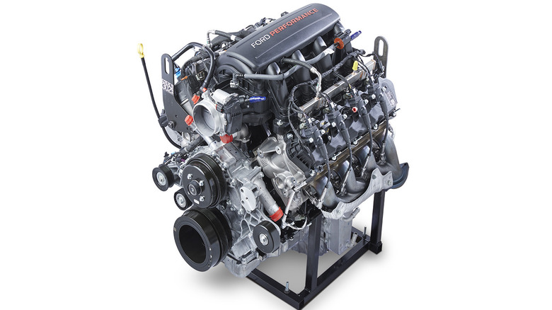 7.3-liter Ford Megazilla V8 crate engine