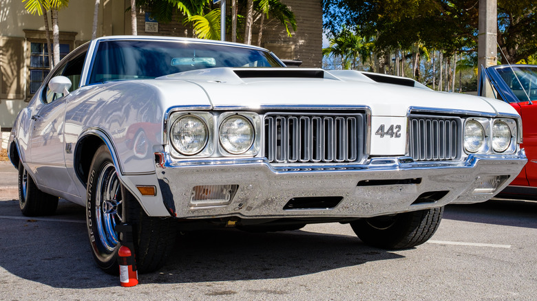 Oldsmobile 442