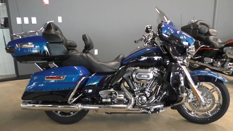 Blue 2014 Harley Davidson CVO Ultra Limited