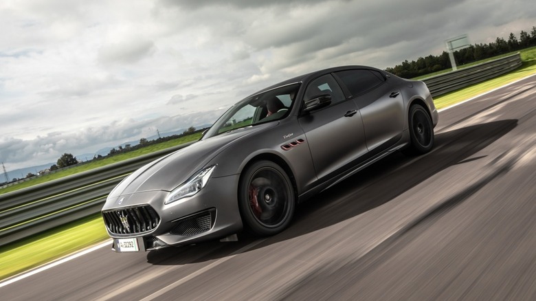 Maserati Quattroporte Trofeo at full speed