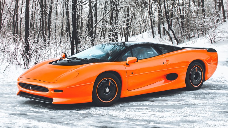 Jaguar XJ220