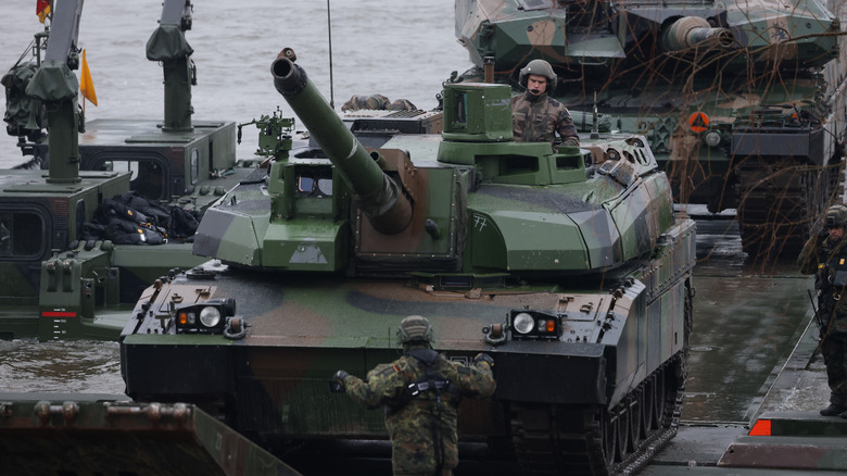 A AMX–56 Leclerc tank on display