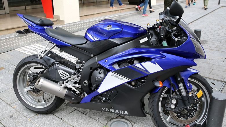 Black and blue 2020 Yamaha Rg