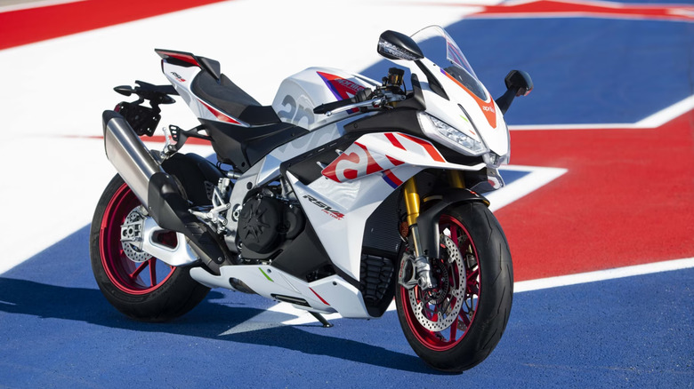 An Aprilia RSV4