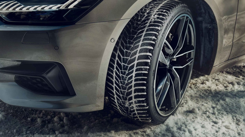 Hankook icept tire in snow