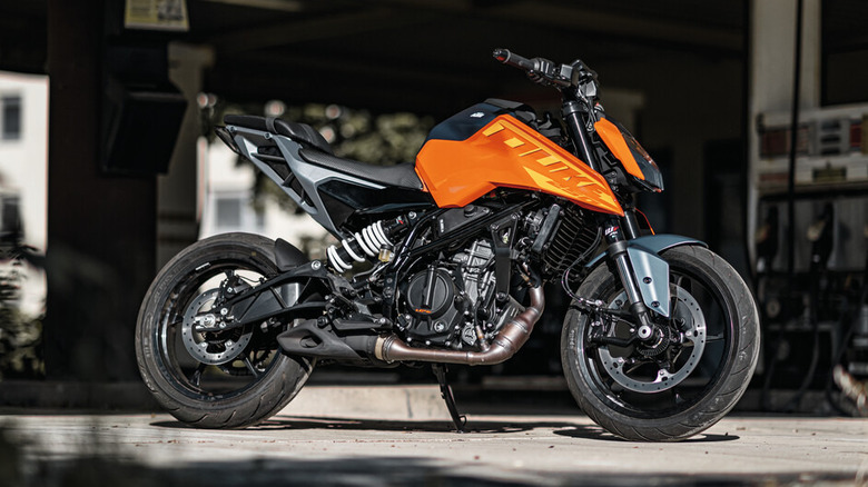 2024 KTM 390 Duke parked