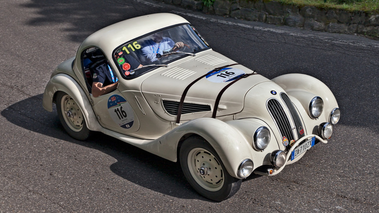 BMW 328 at historic race