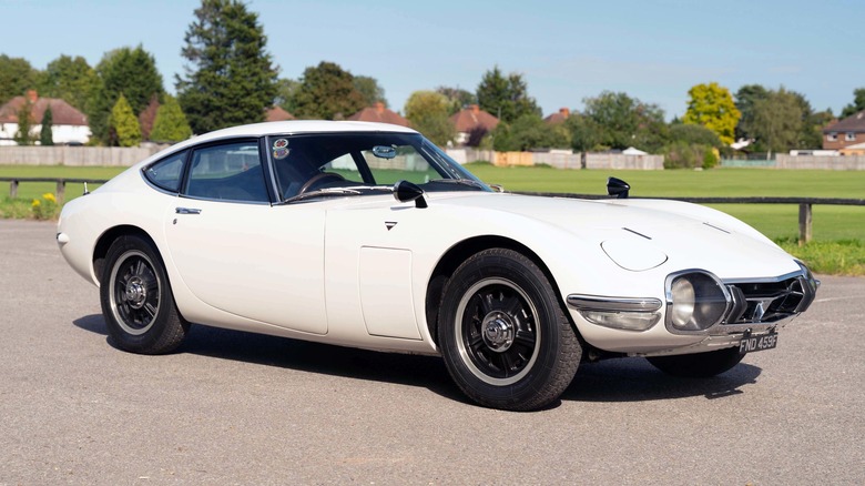 Toyota 2000GT