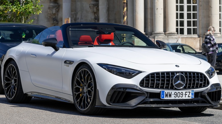 Mercedes-AMG SL 63 white