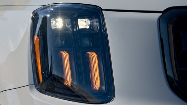 Kia Telluride headlight