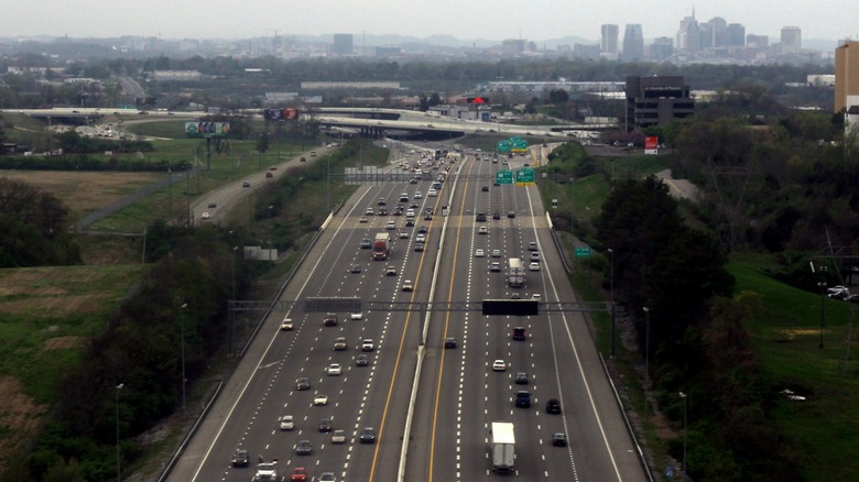 I-40 near Nashville International Airport