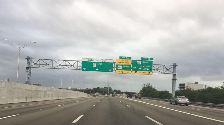 I-75 signs to Miami International Airport