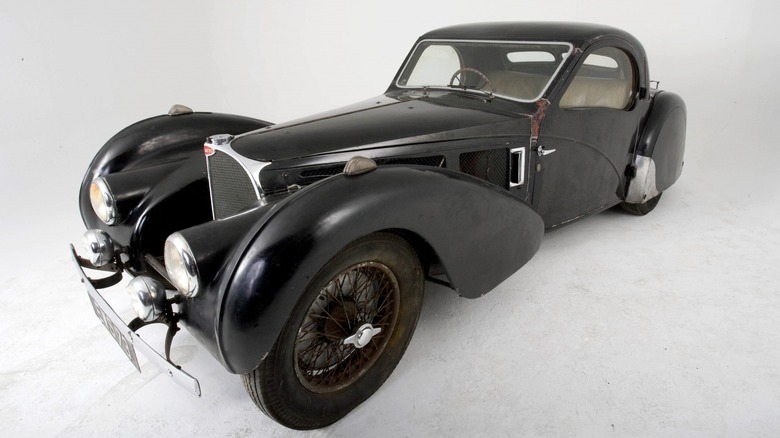 Black Bugatti Type 57S