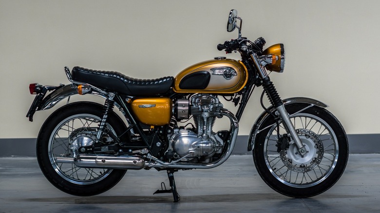 Kawasaki W800