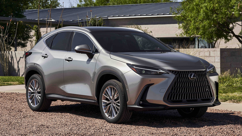 Lexus NX 350h AWD