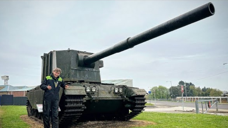 FV4005 being restored