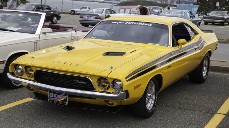 Dodge Challenger