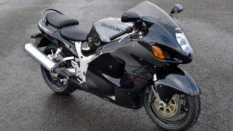 black and gray Suzuki Hayabusa motorcycle