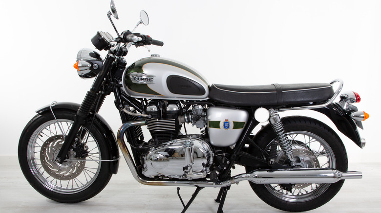 black and chrome Triumph Bonneville motorcycle 