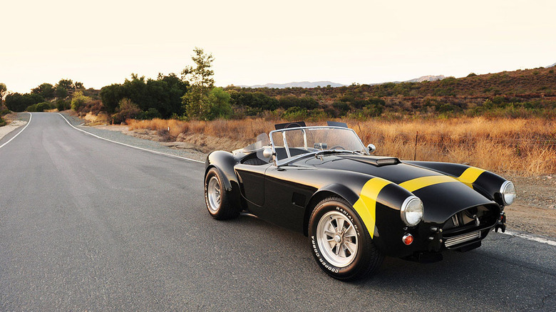 Superformance MKII FIA