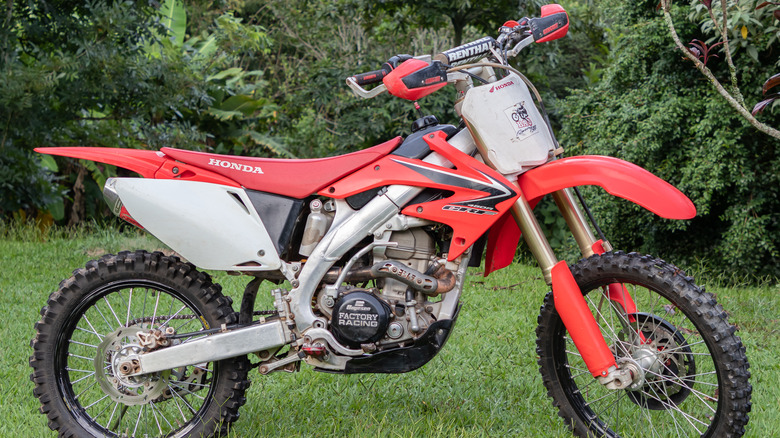 Red Honda CRF450