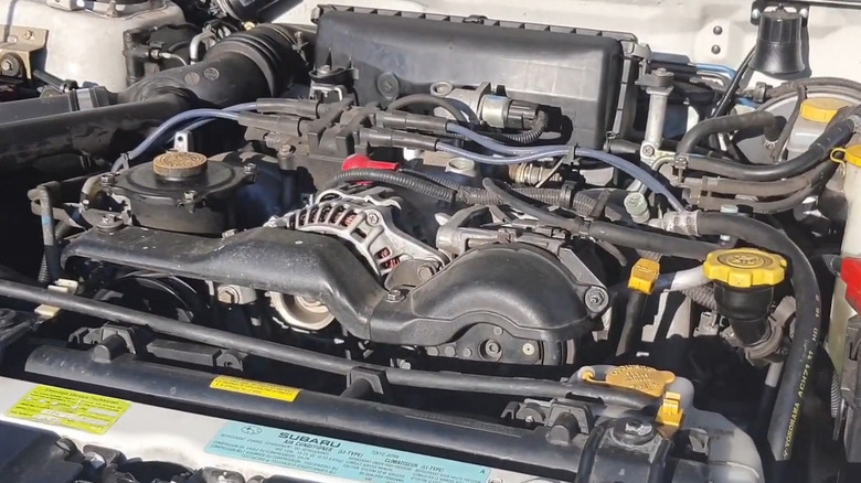 Subaru EJ22 engine in car