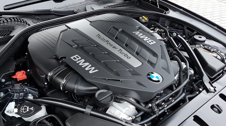 BMW Twin-Turbo 4.4-Liter S63 V8 engine