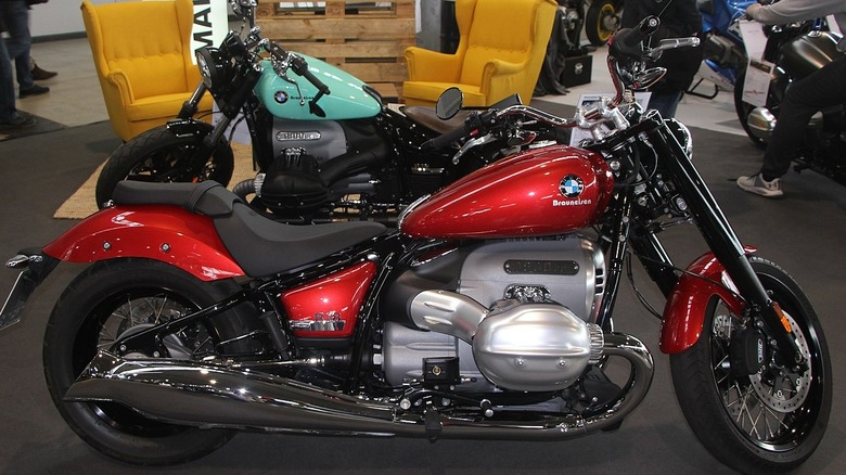 Two BMW R 18s in a showroom