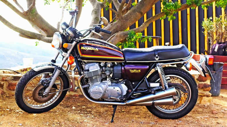 Maroon 1976 Honda CB750