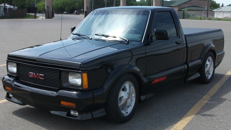 V6 turbo sport truck - Black GMC Syclone