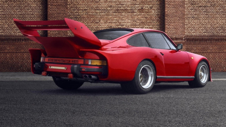 1983 Porsche 911 Turbo Strassenversion rear 3/4