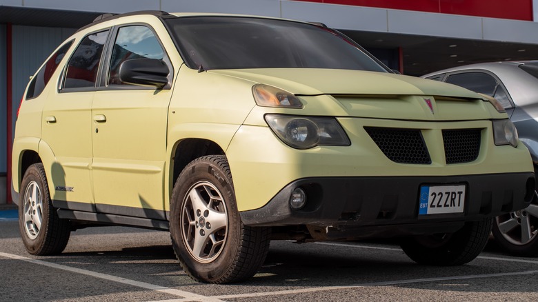 Pontiac Aztek in parking lot