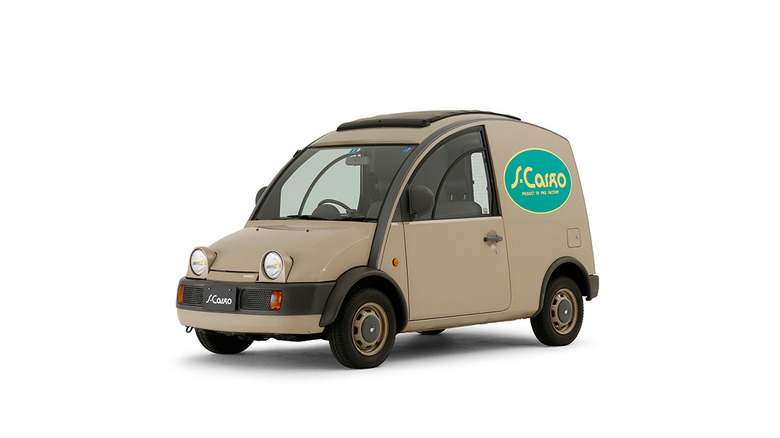 Nissan S-Cargo delivery van with a snail-like design