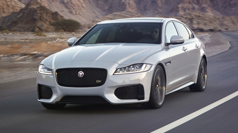 Jaguar XF