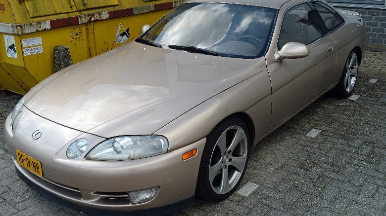 Lexus SC 400