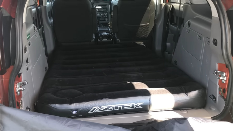 Pontiac Aztek rear hatch air mattress