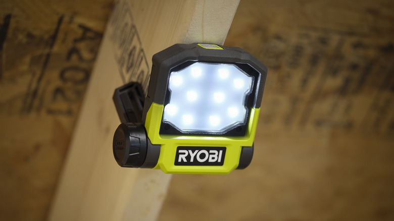 Ryobi LED Flip Light