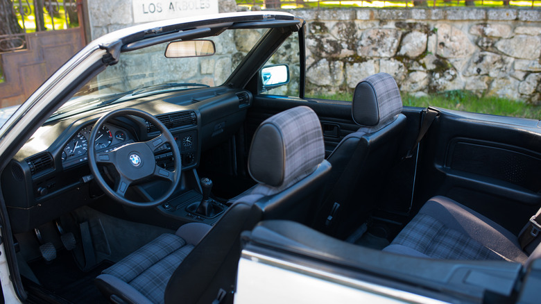 The interior of the BMW E30 cabriolet