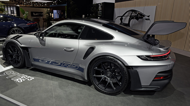 Porsche 911 GT3 RS silver auto show rear body