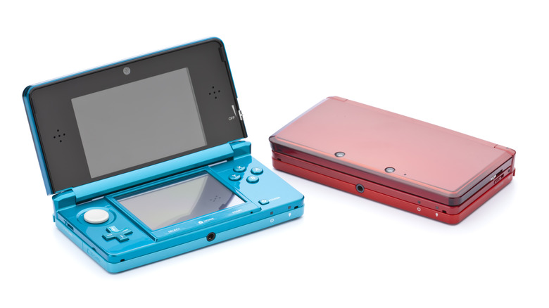 Blue and red Nintendo 3DS systems