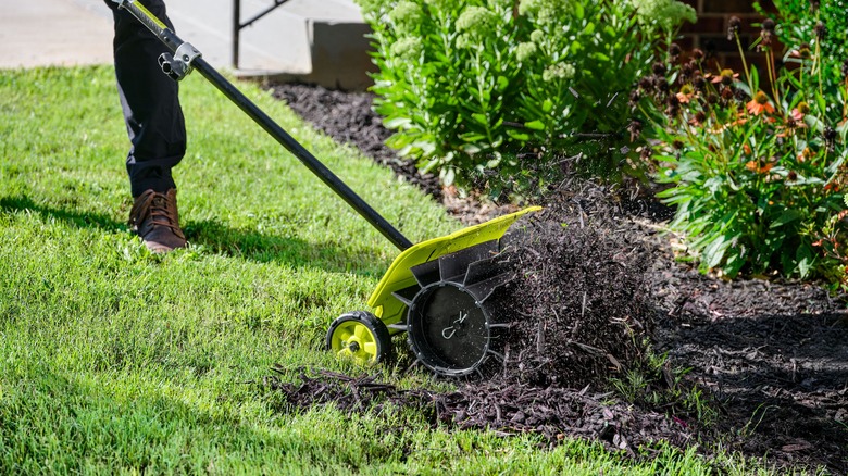 Ryobi Expand-It Rubber Broom