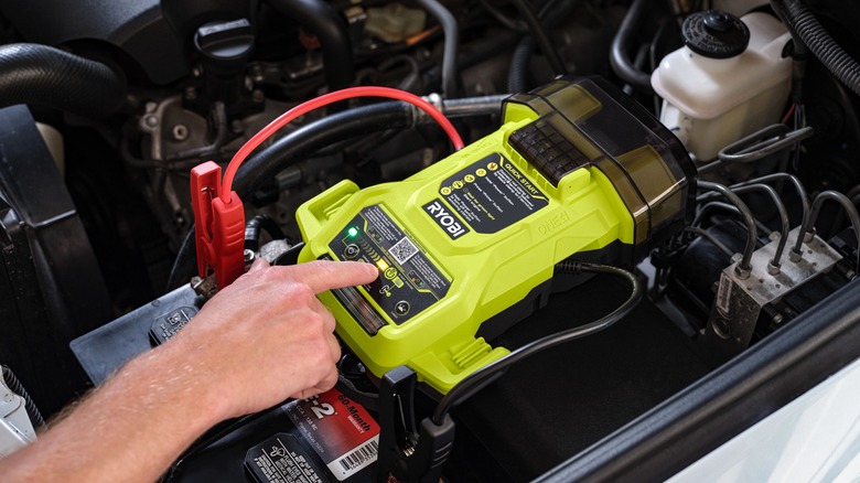 Ryobi 18V One+ Jump Starter Kit