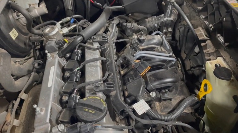 KIA Soul 2.0-liter engine