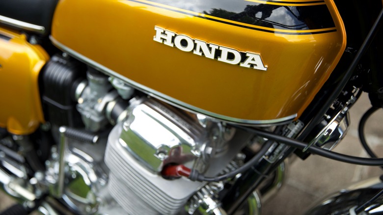 Honda CB750 engine