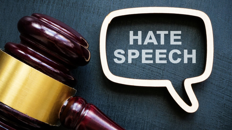 speech bubble that says hate speech next to gavel